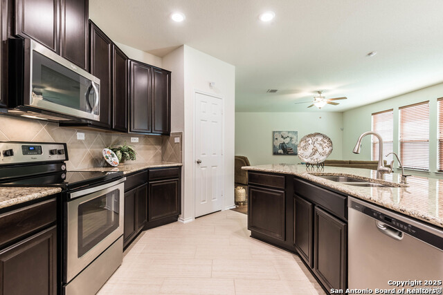 Image 18 of 25 For 1402 Bluejay Court