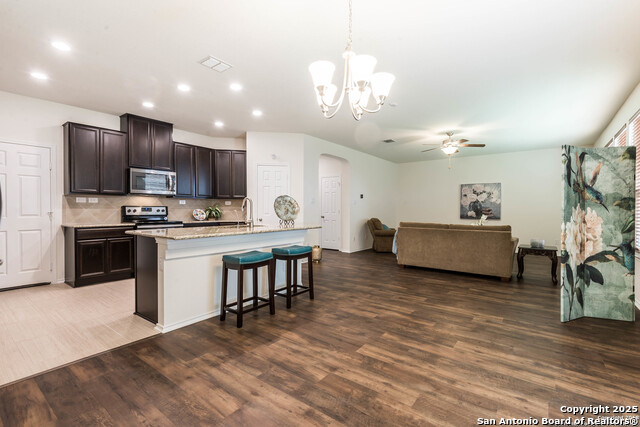 Image 23 of 25 For 1402 Bluejay Court