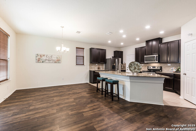 Image 24 of 25 For 1402 Bluejay Court