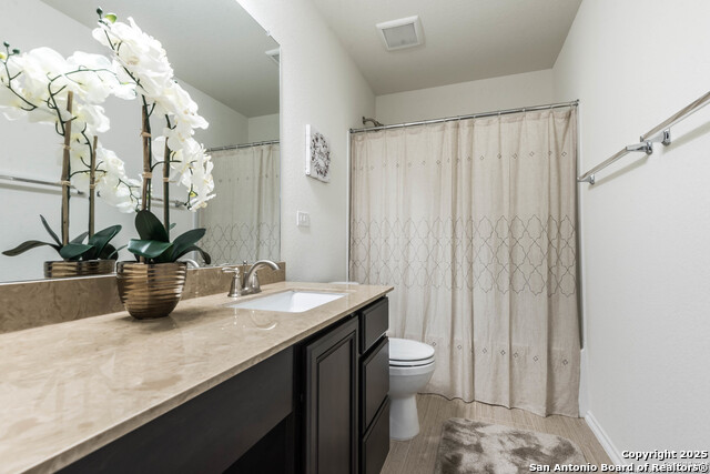 Image 8 of 25 For 1402 Bluejay Court