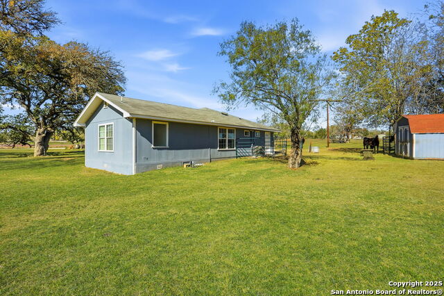 Image 24 of 38 For 100 Meadow Lake