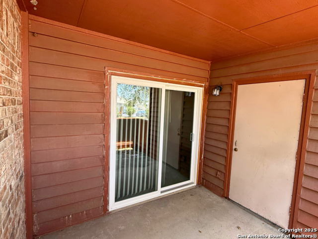 Image 14 of 16 For 13018 Heimer  805