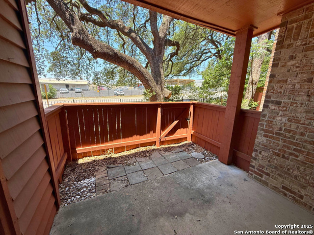 Image 15 of 16 For 13018 Heimer  805