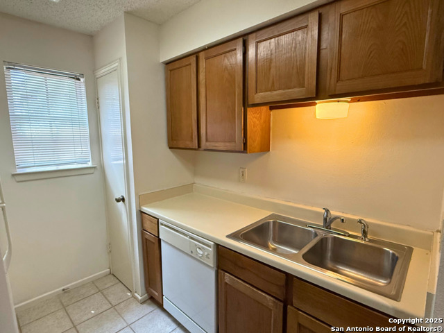 Image 8 of 16 For 13018 Heimer  805