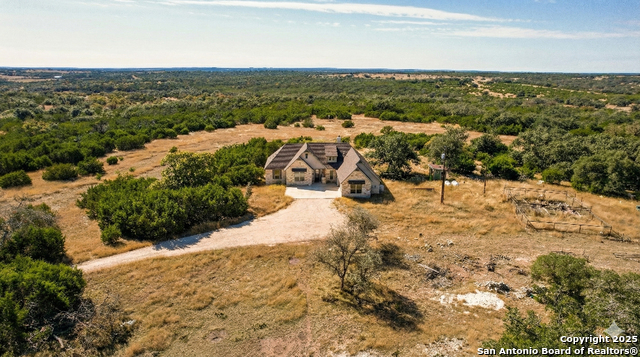 Details for 425 Youngblood Trail, Mountain Home, TX 78058
