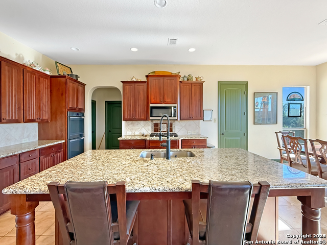 Listing photo id 12 for 425 Youngblood Trail