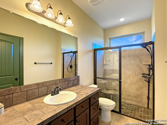 Listing photo id 15 for 425 Youngblood Trail