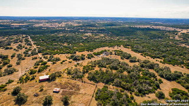 Listing photo id 27 for 425 Youngblood Trail