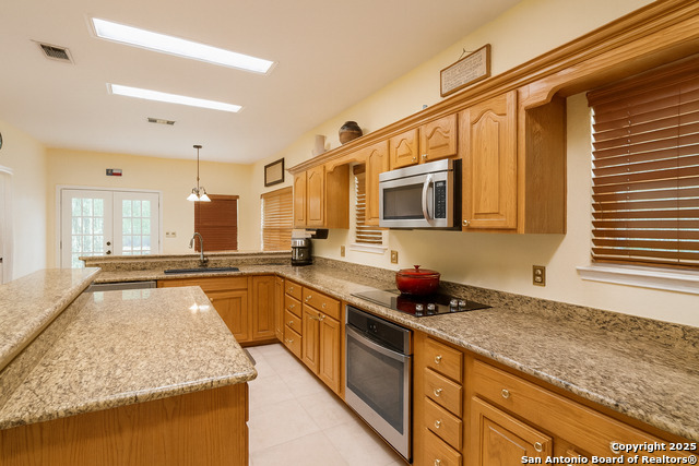 Image 13 of 19 For 1968 Round Table