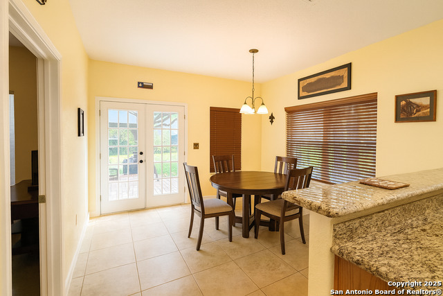 Image 14 of 19 For 1968 Round Table