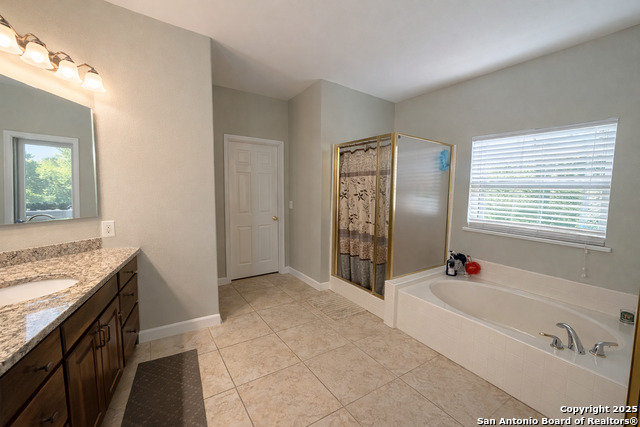 Image 16 of 19 For 1968 Round Table