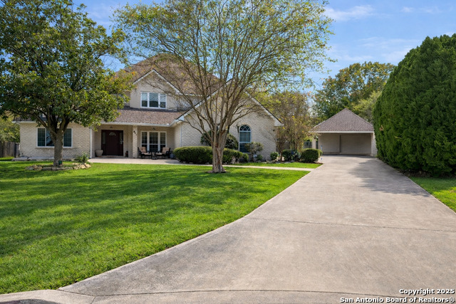 Image 2 of 19 For 1968 Round Table