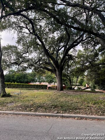 Image 2 of 9 For 430 Morningside