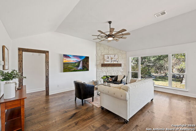 Image 13 of 41 For 31430 Deerfield Terrace