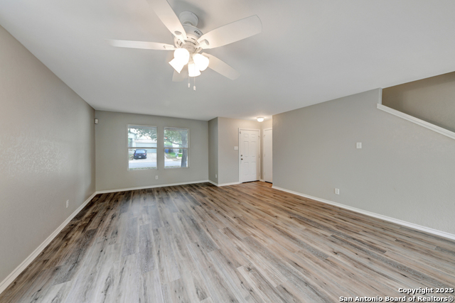 Image 3 of 28 For 605 Gatewood Briar