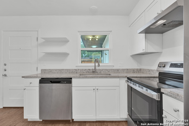 Image 9 of 14 For 600 Gentleman  4