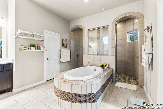 Image 15 of 36 For 8116 Grierson