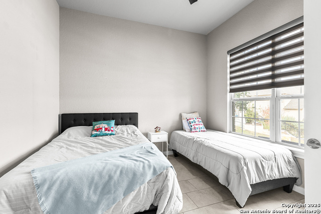 Image 27 of 36 For 8116 Grierson