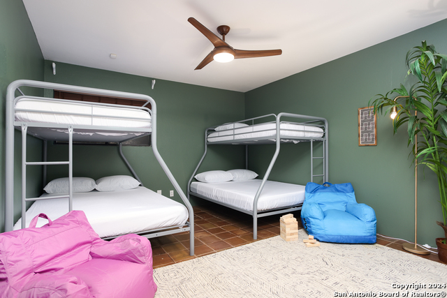 Image 35 of 50 For 13731 Hunters Moss