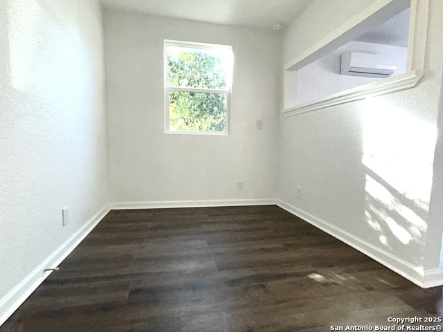 Image 12 of 23 For 310 Finton  B