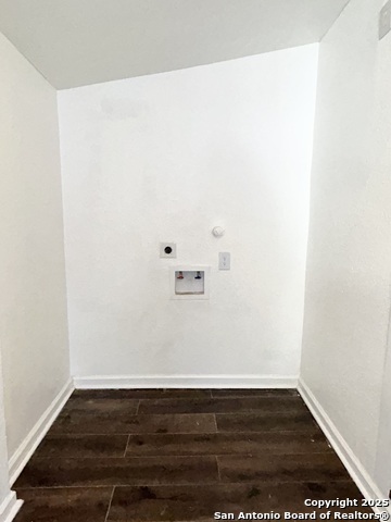 Image 13 of 23 For 310 Finton  B