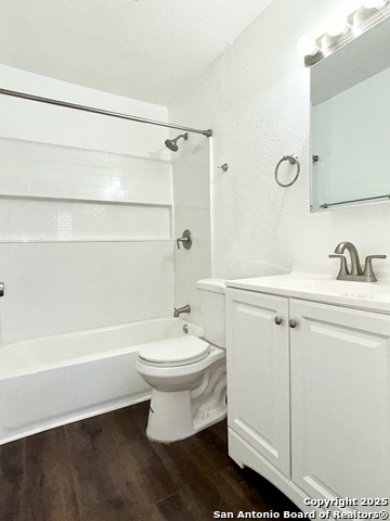 Image 19 of 23 For 310 Finton  B