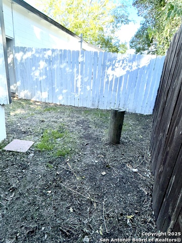 Image 22 of 23 For 310 Finton  B