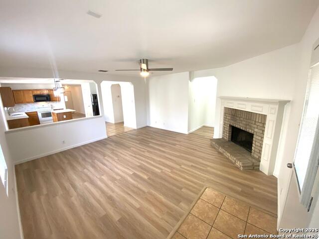 Image 16 of 31 For 13411 Asbury