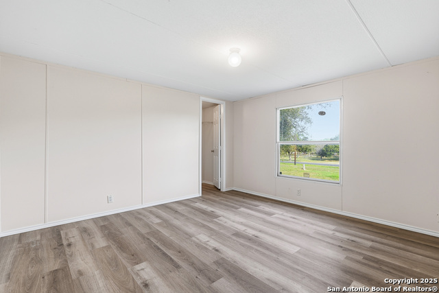 Image 14 of 26 For 22411 Savannah Hts