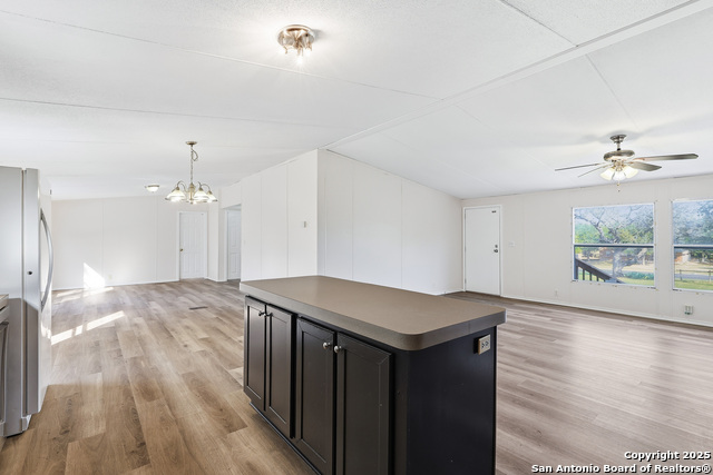 Image 7 of 26 For 22411 Savannah Hts