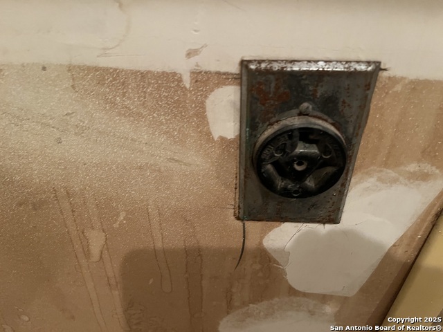 Image 15 of 24 For 12222 Stoney