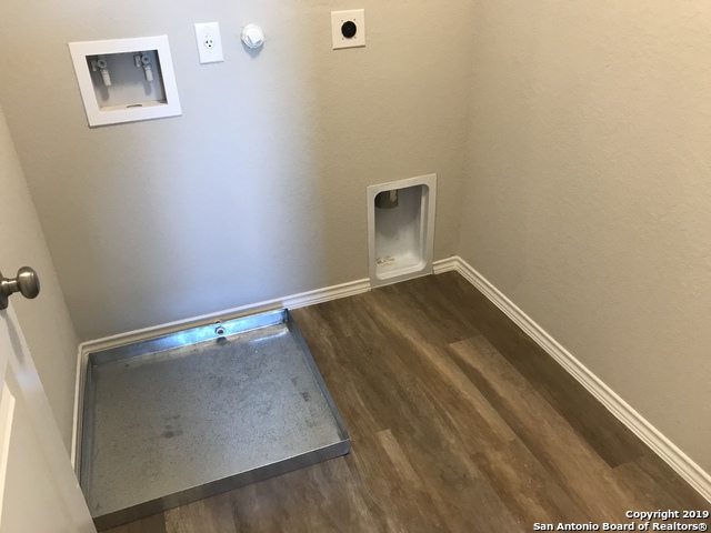 Image 20 of 23 For 1810 Strawberry