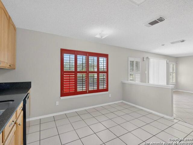 Image 11 of 38 For 7830 Fossil Banks