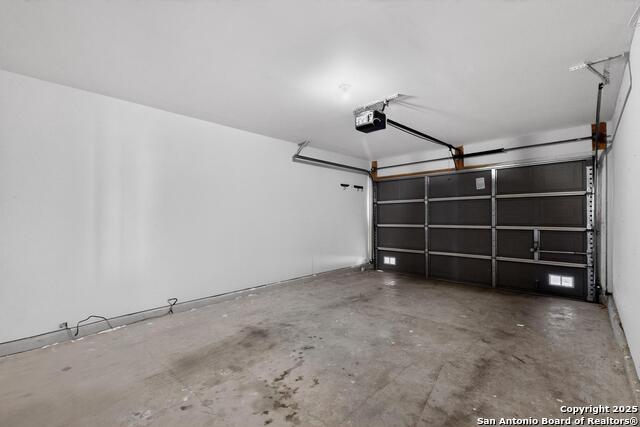 Image 31 of 38 For 7830 Fossil Banks