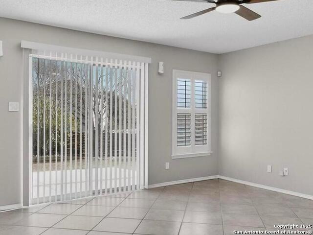 Image 8 of 38 For 7830 Fossil Banks