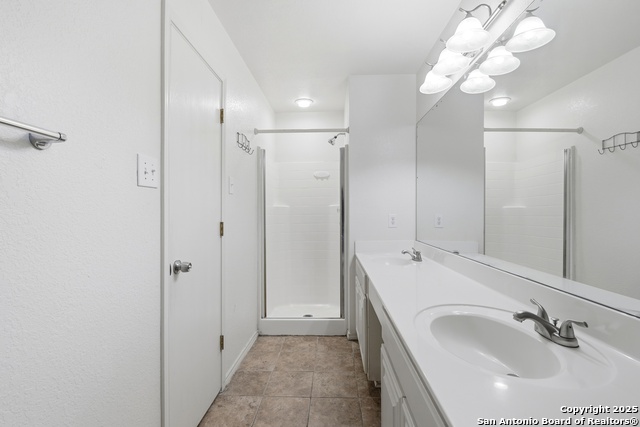 Image 23 of 32 For 2611 Cloudy Meadows