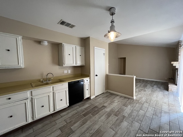 Image 13 of 42 For 6522 Ridge Willow