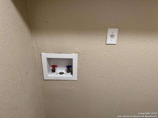 Image 16 of 42 For 6522 Ridge Willow