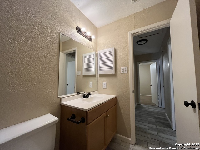 Image 18 of 42 For 6522 Ridge Willow