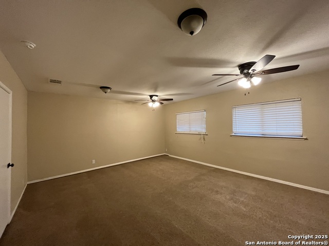 Image 21 of 42 For 6522 Ridge Willow