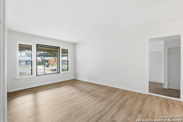 Image 15 of 36 For 283 Hatcher  