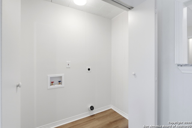 Image 23 of 36 For 283 Hatcher  