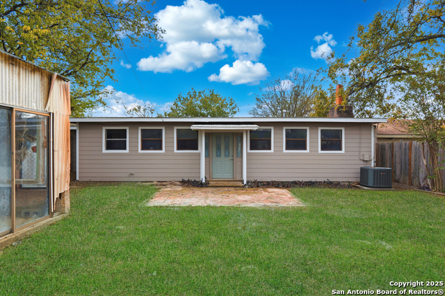 Image 29 of 36 For 283 Hatcher  