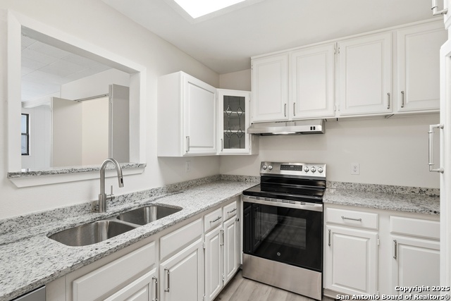 Image 4 of 36 For 283 Hatcher  