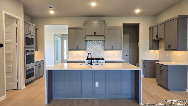 Image 4 of 13 For 2315 Carson Cove