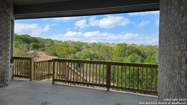 Image 7 of 13 For 2315 Carson Cove