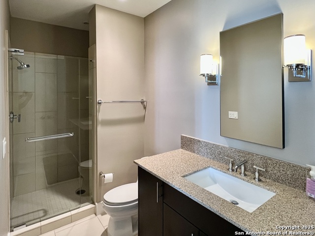 Image 11 of 16 For 610 E Market #2607