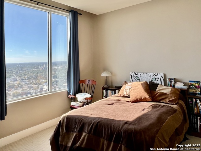 Image 7 of 16 For 610 E Market #2607