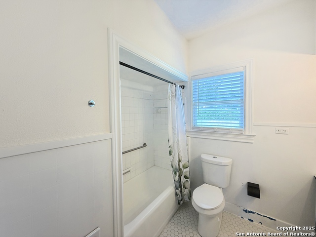 Image 19 of 47 For 1214 Sutton