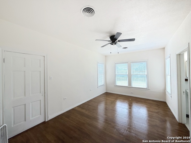 Image 21 of 47 For 1214 Sutton